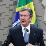 Fernando Collor deixa presídio em Maceió e passa a cumprir prisão domiciliar após seis dias detido