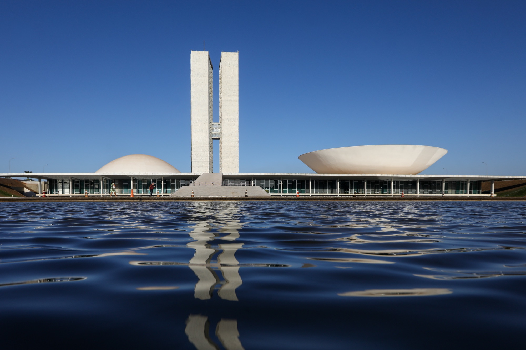 Congresso insiste no erro: enquanto o país pede saúde e segurança, eles querem mais fundo eleitoral