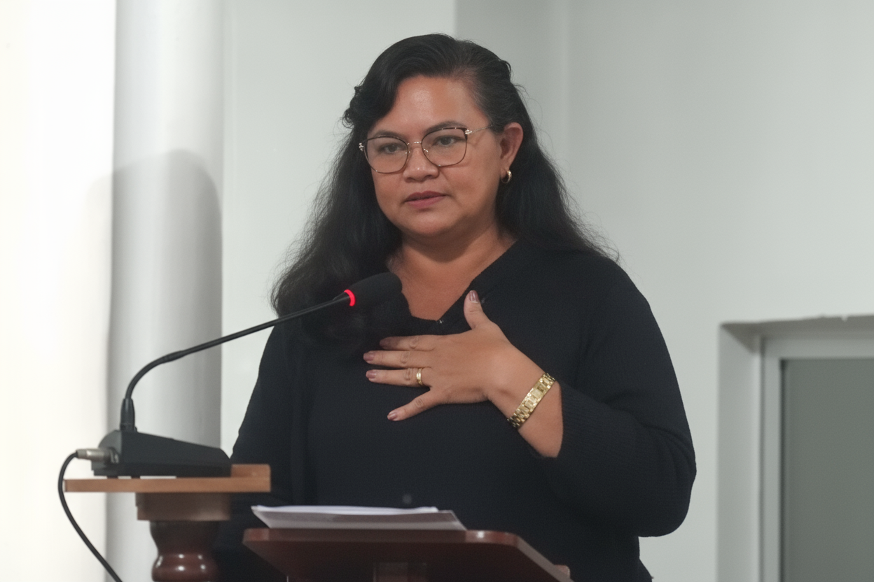 Vereadora do AM causa revolta ao defender violência contra mulher em sessão da Câmara