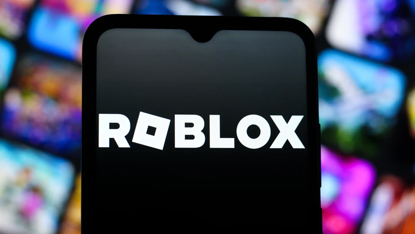 Roblox vai exigir verificação de idade com reconhecimento facial para uso do chat