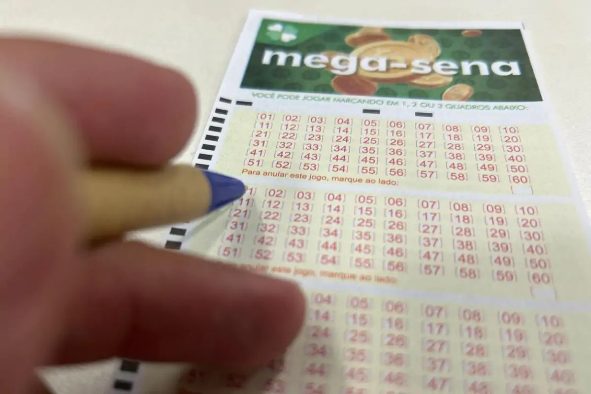 Mega-Sena sorteia prêmio acumulado de R$ 63 milhões neste sábado