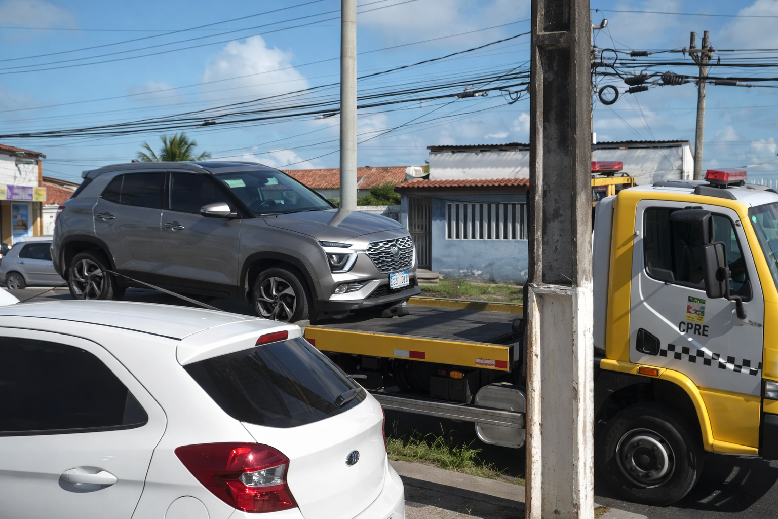 Perseguição na BR-101 termina com suspeita morta e dois foragidos na Grande Natal