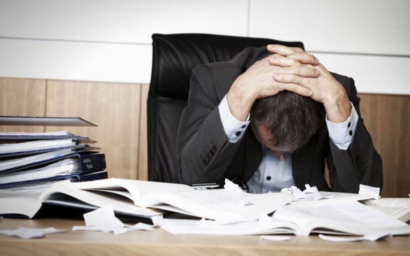 Quase cinco meses de trabalho só para pagar impostos no Brasil em 2025