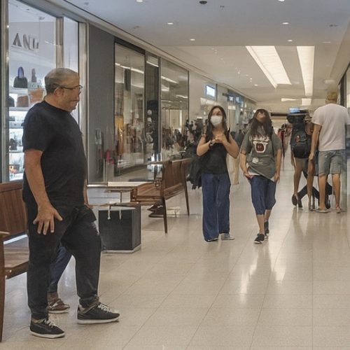 Justiça condena Shopping em Natal e empresa de segurança a indenizar adolescente por abordagem indevida