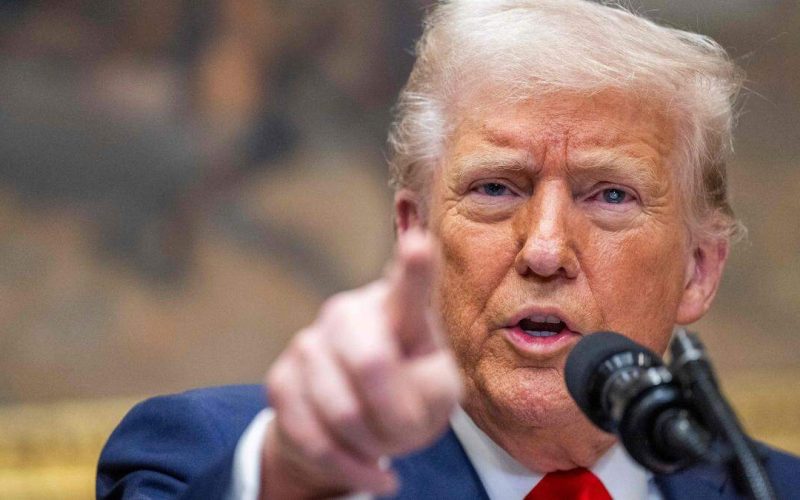 EUA atacam barco vindo da Venezuela no Caribe; Trump anuncia operação “letal”