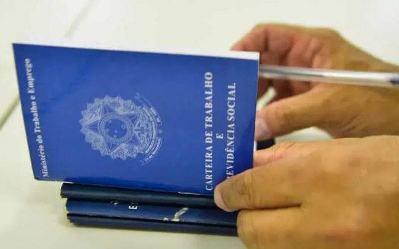 Natal registra 2.220 vagas com carteira assinada em abril de 2025