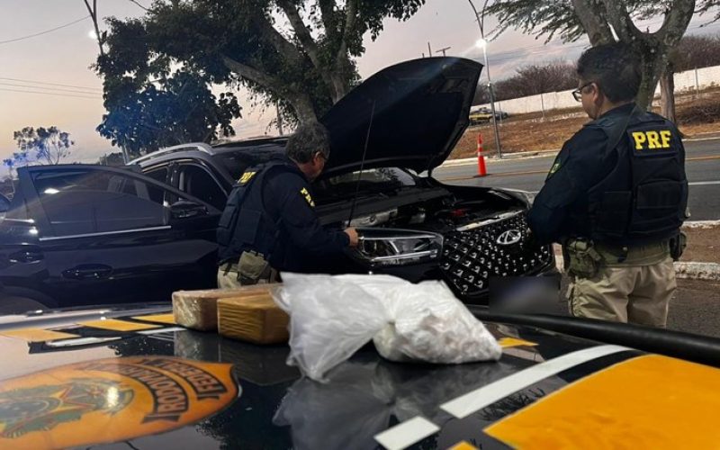 PRF prende homem e apreende drogas, documentos falsos e veículo clonado em Campo Redondo