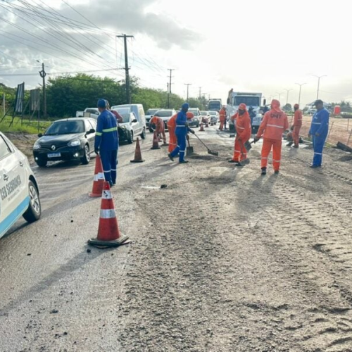 Motoristas Enfrentam Caos na BR-304: Obras Paradas e Buracos Geram Prejuízos e Revolta