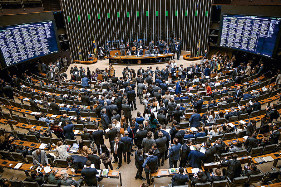 Câmara acelera PEC que pode mudar jornada de trabalho no Brasil