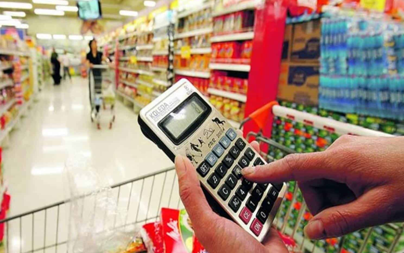 ​Inflação leva 58% dos brasileiros a reduzirem compras de alimentos, aponta Datafolha