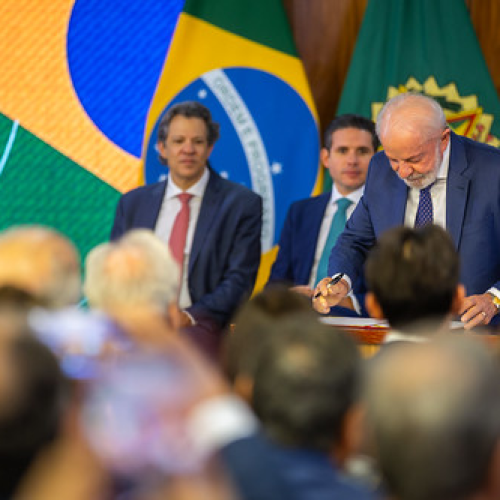 “Brasil Soberano” libera R$ 30 bi em socorro a empresas afetadas por tarifas dos EUA