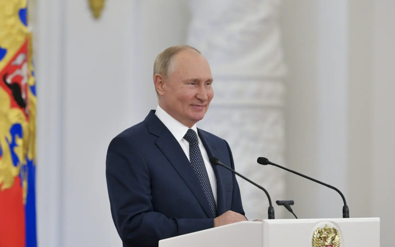 Putin reage a Trump, ironiza Otan e alerta para “escalada perigosa” em caso de envio de mísseis à Ucrânia