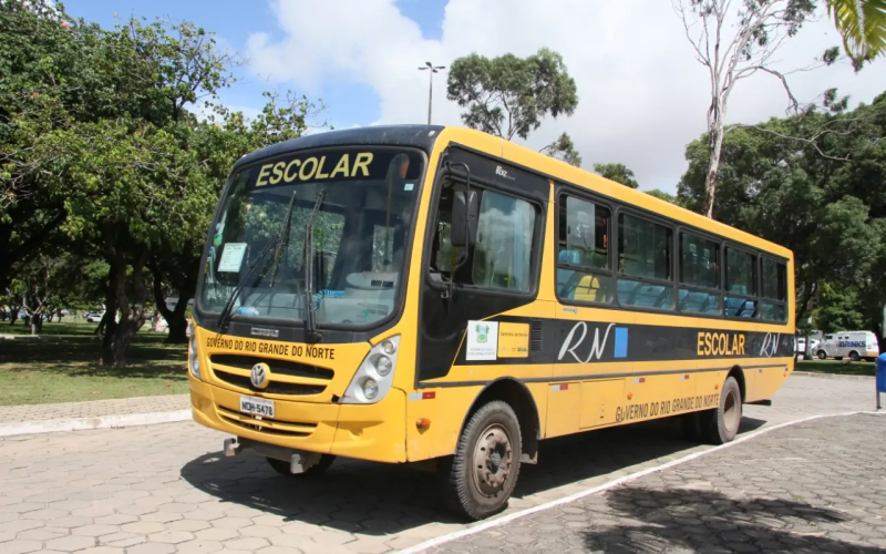 Justiça obriga Prefeitura de Parnamirim a oferecer transporte escolar para alunos do sexto horário