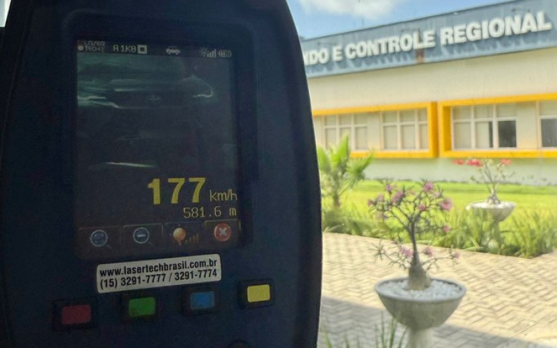 PRF flagra carro a 177 km/h e enquadra condutor por infração gravíssima no RN