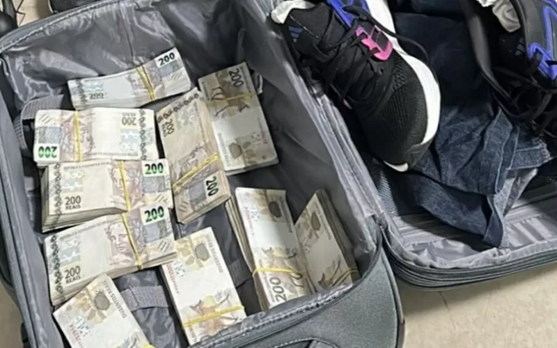 Trio preso com R$ 1,2 milhão em mala pode ter vindo a Brasília para pagar propina, diz PF