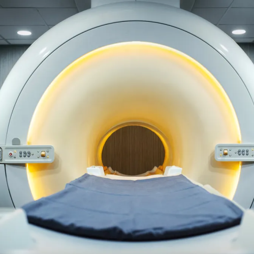 Homem morre ao ser puxado por máquina de ressonância magnética nos EUA