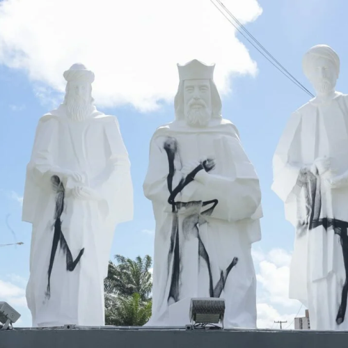 Monumento dos Três Reis Magos é alvo de vandalismo menos de 24h após revitalização em Natal