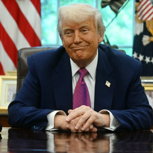 Senado dos EUA aprova projeto de corte de impostos de Trump em votação apertada; Medida ainda enfrenta resistências