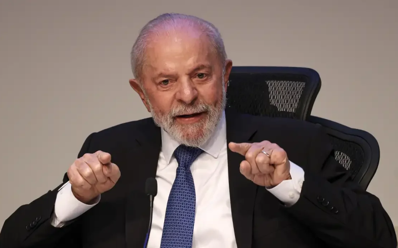 “Não tem cabimento o gás custar R$ 130”, diz Lula, que promete botijão de graça para 22 milhões de famílias