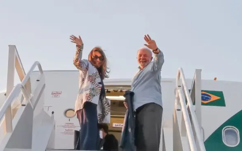 Gastos do governo Lula com viagens sobem e atingem maior valor em 10 anos