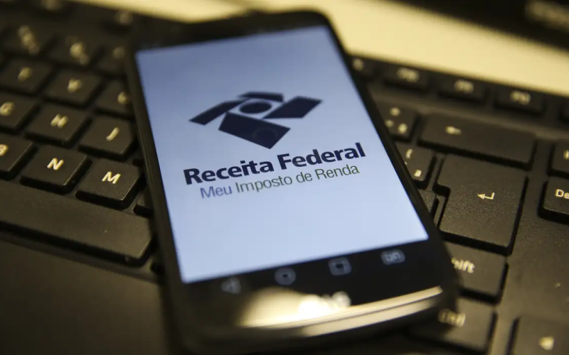 Receita Federal paga hoje segundo lote de restituição do IR 2025; R$ 11 bilhões serão depositados
