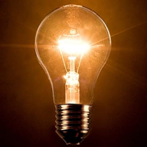 Conta de luz vai subir: Aneel aciona bandeira vermelha 2 para agosto em todo o Brasil