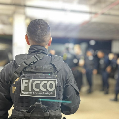 Operação Bate Lata cumpre 40 mandados e prende 14 suspeitos de integrar esquema interestadual de armas