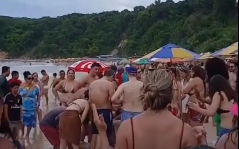 Turista cearense morre afogado na Praia do Madeiro, em Tibau do Sul