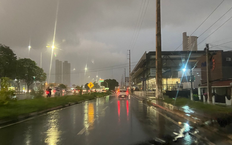 Inmet emite alertas de chuvas e ventos fortes para 44 cidades do RN, incluindo Natal