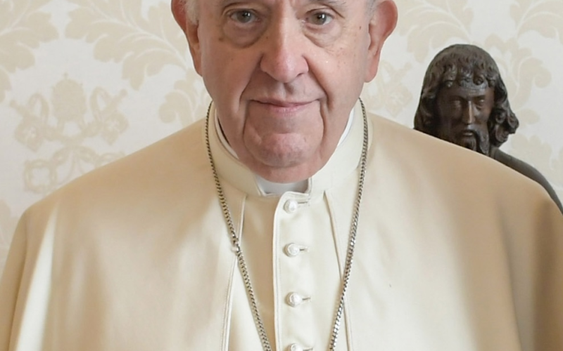 Papa Francisco morre aos 88 anos; imprensa italiana aponta derrame como provável causa