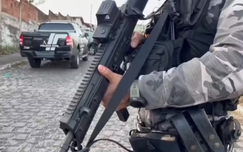 Operação “Território Seguro” prende 30 pessoas e apreende armas e drogas em Natal