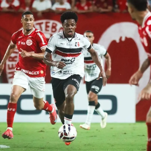 América falha na defesa, empata com o Santa Cruz e e se mantém na Série D