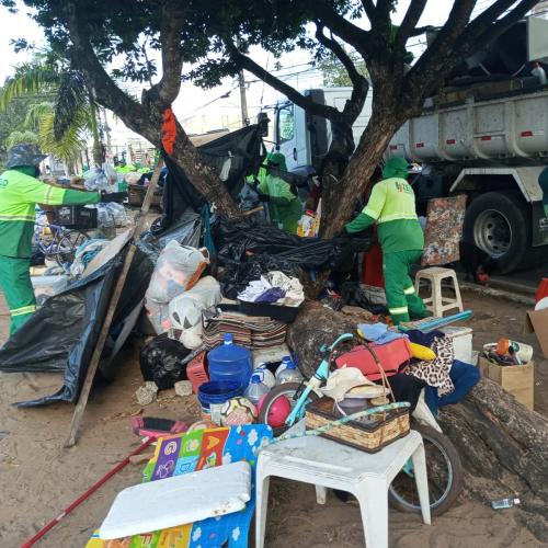 Ação da Prefeitura retira acampamentos na Avenida das Alagoas em Neópolis