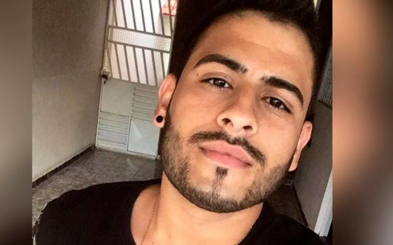 Nikolas Ferreira comenta prisão do primo: “Quem é preso com drogas merece cadeia”