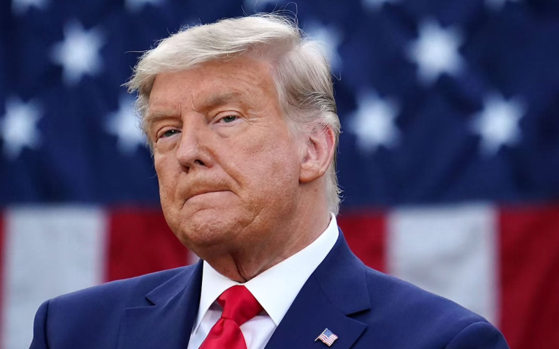 Trump não descarta ataques contra a Venezuela e volta a atacar Nicolás Maduro