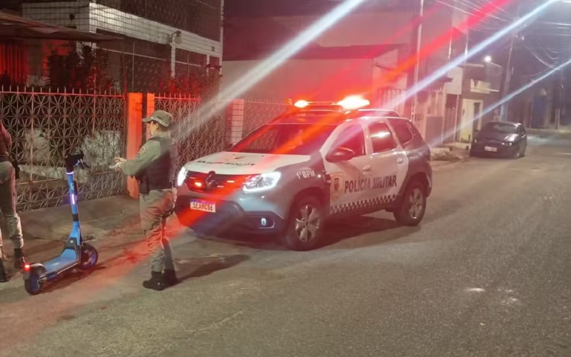 Adolescente é apreendido em Natal após usar cartão clonado para alugar patinete elétrico