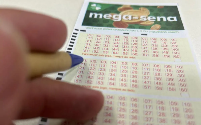 Mega-Sena sorteia prêmio acumulado de R$ 63 milhões neste sábado