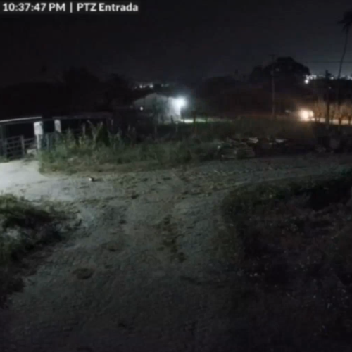 Vídeo mostra desespero da família em fuga; menina de 7 anos morre baleada durante a tentativa de assalto