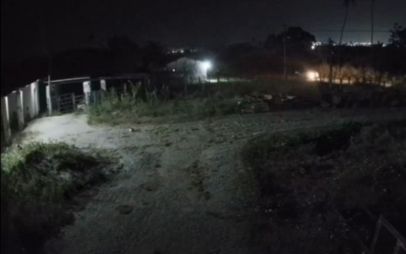 Vídeo mostra desespero da família em fuga; menina de 7 anos morre baleada durante a tentativa de assalto