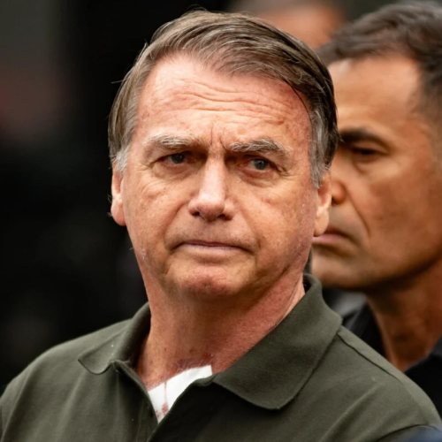 Defesa de Bolsonaro vai ao STF pedir autorização para cirurgia após exames confirmarem hérnias