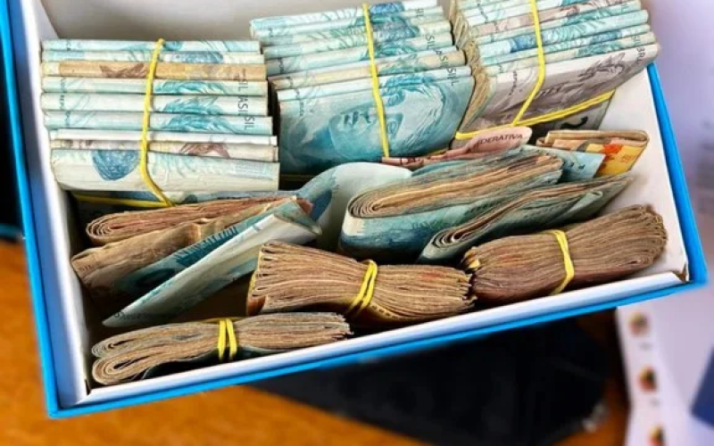 Operação da PF contra fraudes na saúde apreende R$ 219 mil em dinheiro e mira contratos no RN; prefeito de Mossoró tem equipamentos recolhidos