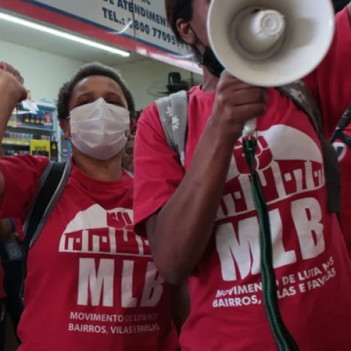 MLB invade supermercado em Natal e pressiona empresa privada por doação de cestas básicas