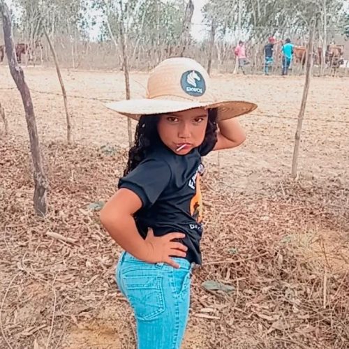 Menina de 7 anos é internada em estado grave após disparo acidental em Lagoa Nova, RN; família pede ajuda com campanha de doações