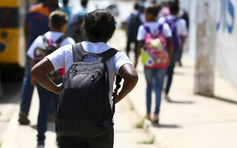 Cresce 360% o número de postagens com ameaças de violência em escolas no Brasil