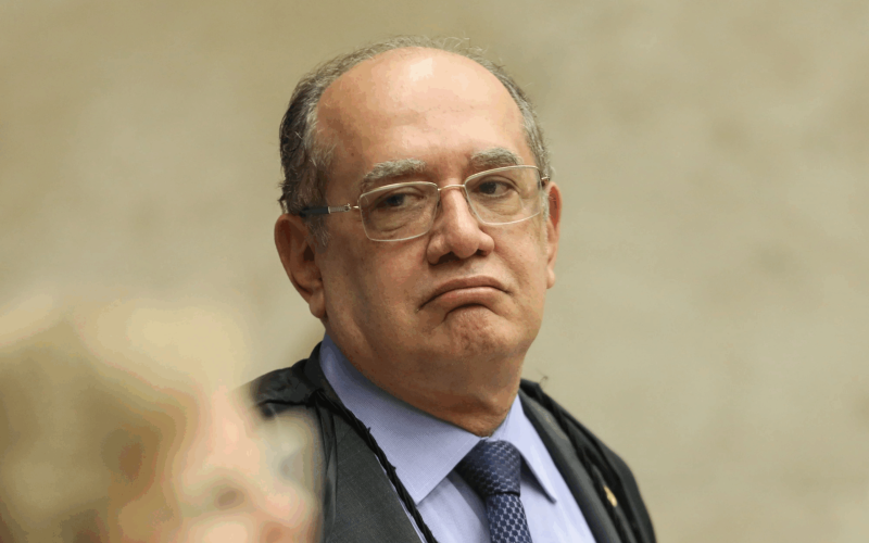 PGR denuncia casal por injúrias e ameaças contra Gilmar Mendes em voo internacional
