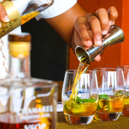 Inquérito revela o caminho de bebidas com suspeita de contaminação por álcool de posto