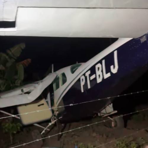 Avião de pequeno porte faz pouso forçado em fazenda de Macaíba