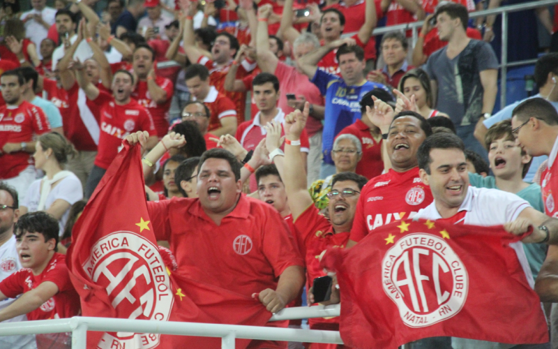 Torcida do América esgota ingressos e Arena das Dunas terá recorde no duelo decisivo contra o Santa Cruz