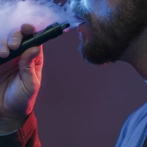 Novos estudos: Vapes, a moda que parecia inofensiva esconde riscos sérios à saúde