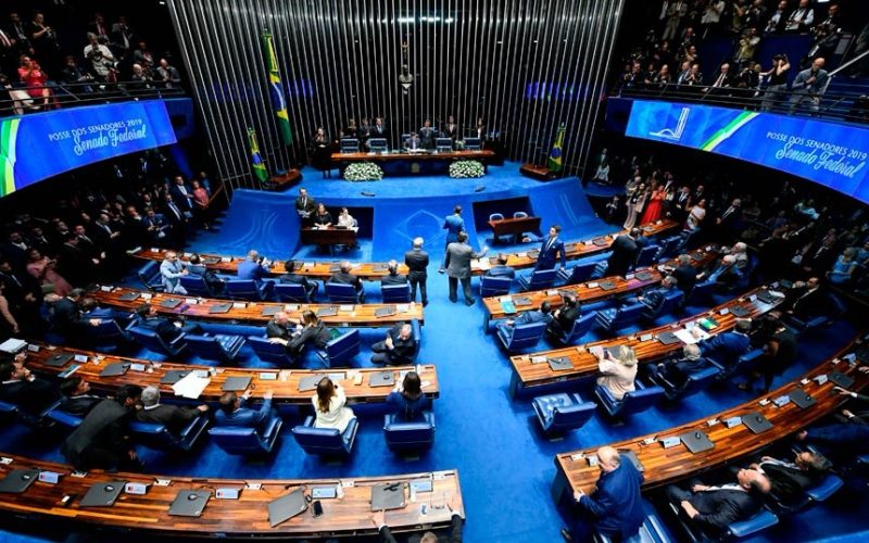 Senado analisa PEC da Blindagem sob forte rejeição popular e risco de derrota